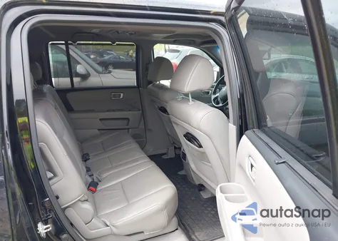 2010 Honda Pilot Touring z USA, uszkodzony, nr VIN 5FNYF4H98AB022133